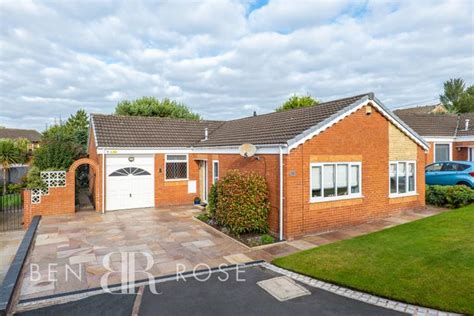 Detached bungalow <strong>for sale</strong> Ashurst Road, Clayton-Le-Woods, <strong>Chorley</strong> PR25 3 1 2 ** This property is <strong>for sale</strong> by Modern Method of Auction powered by iamsold ltd - Starting Bid £180,000 plus Reservation Fee ** Ben Rose Estate Agents are pleased to present to market this. . Bungalows for sale in leyland and chorley area